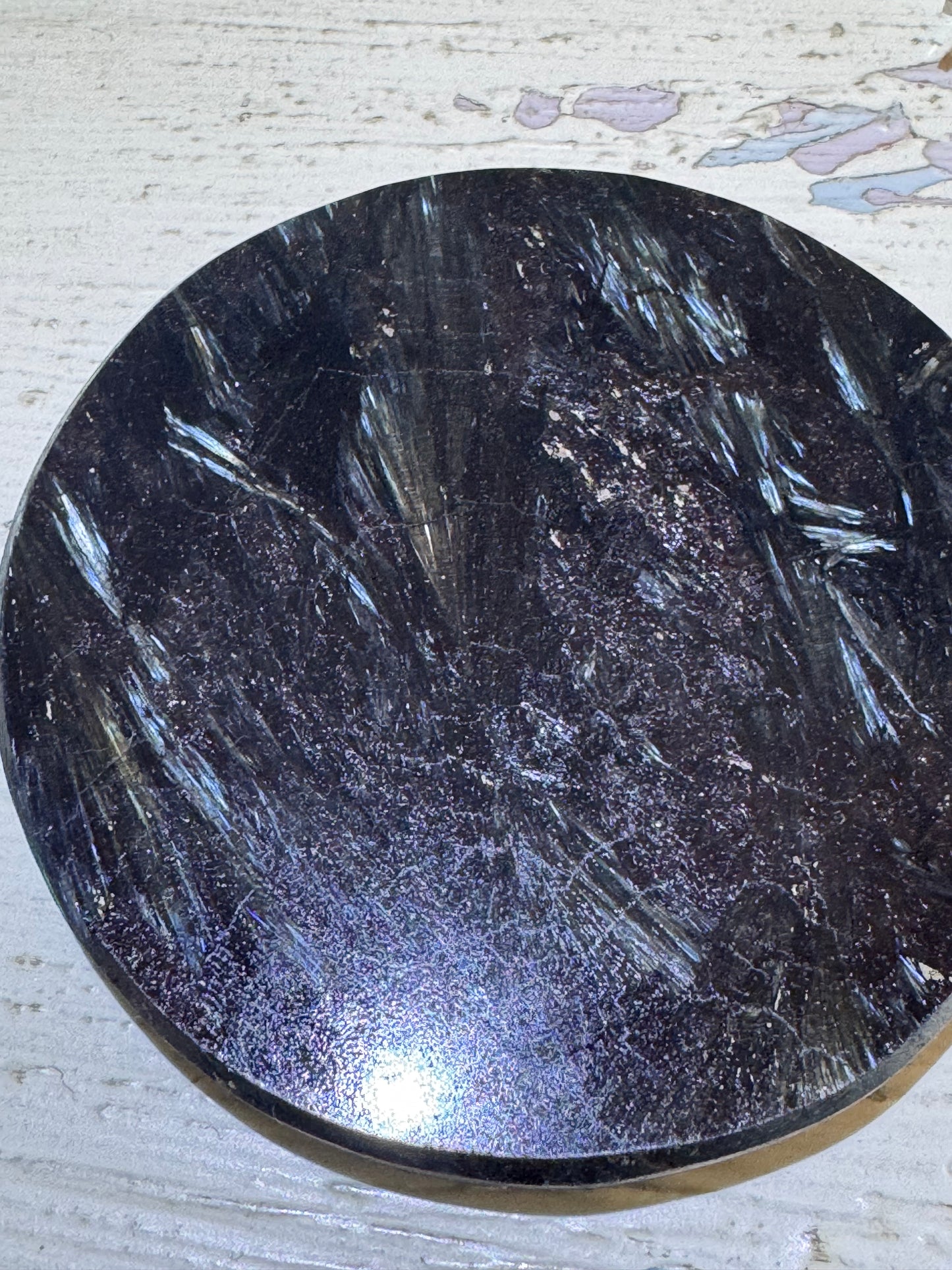 Arfvedsonite Mineral Set with Black Obsidian and Garnet Giraffes