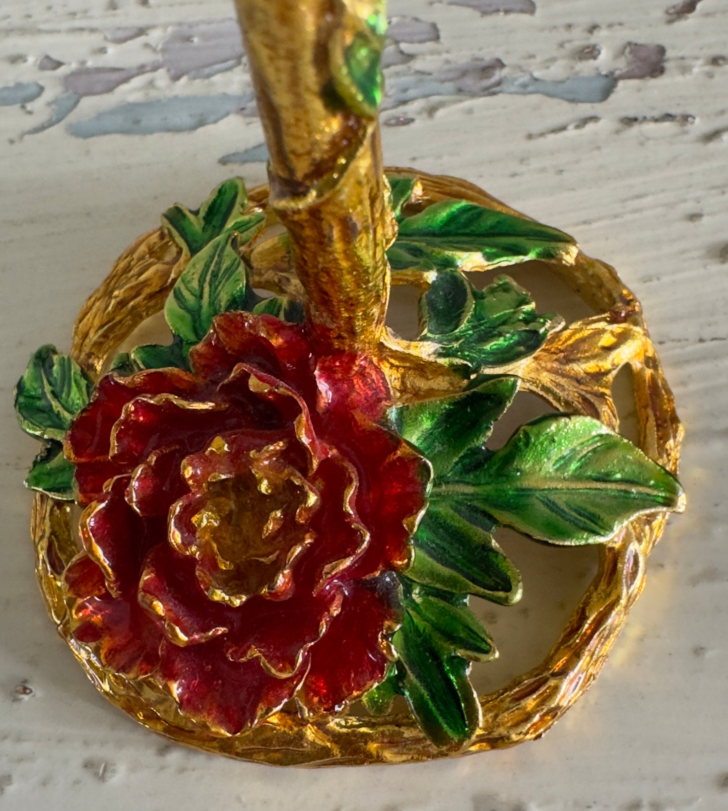 Blooming Rose Sphere Display Stand