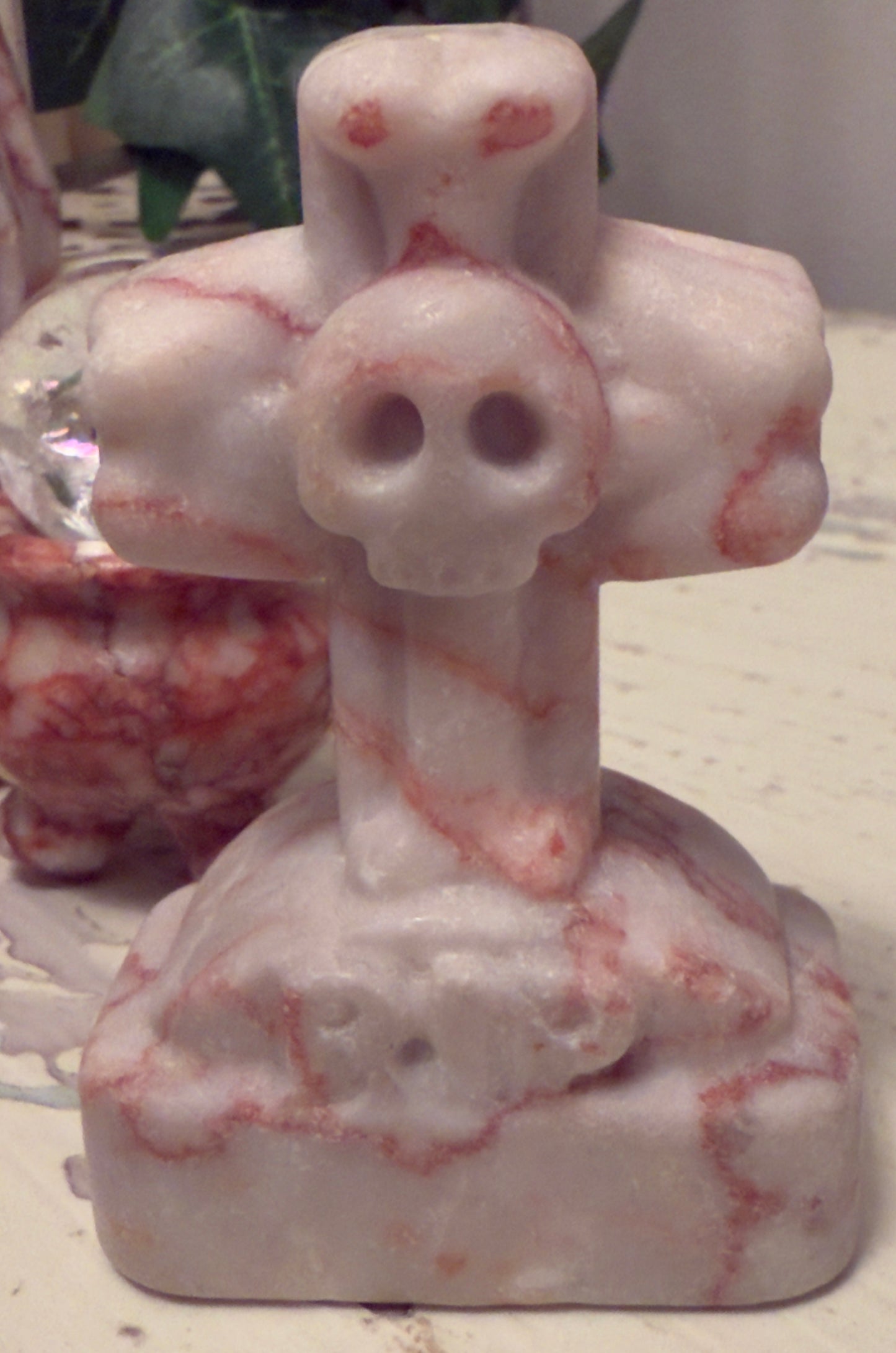Red Vein Cemetery Set (Four Pieces)