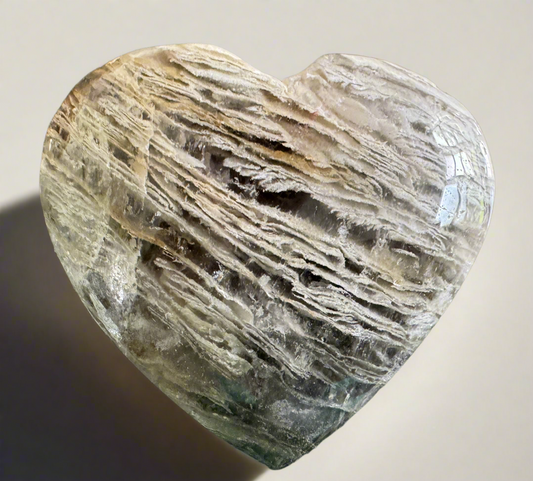 Thousand Layers Garden Quartz Heart Carving (A)